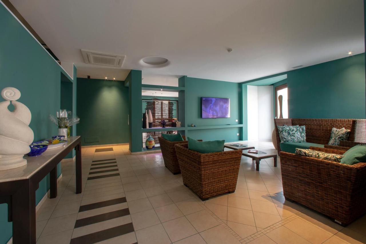 Insula Hotel Фавиньяна Экстерьер фото