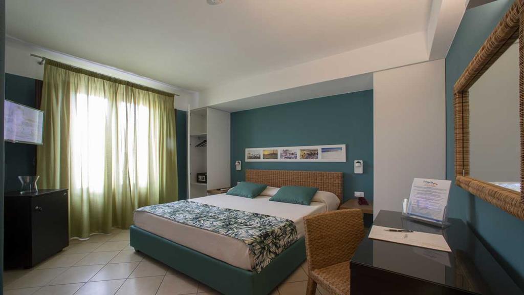 Insula Hotel Фавиньяна Экстерьер фото