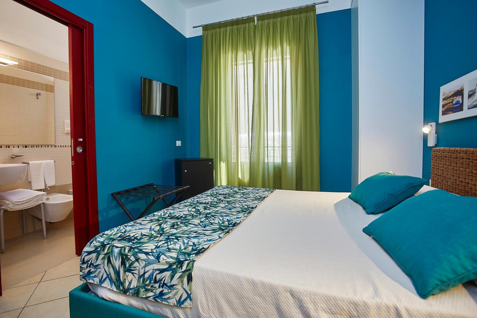 Insula Hotel Фавиньяна Экстерьер фото