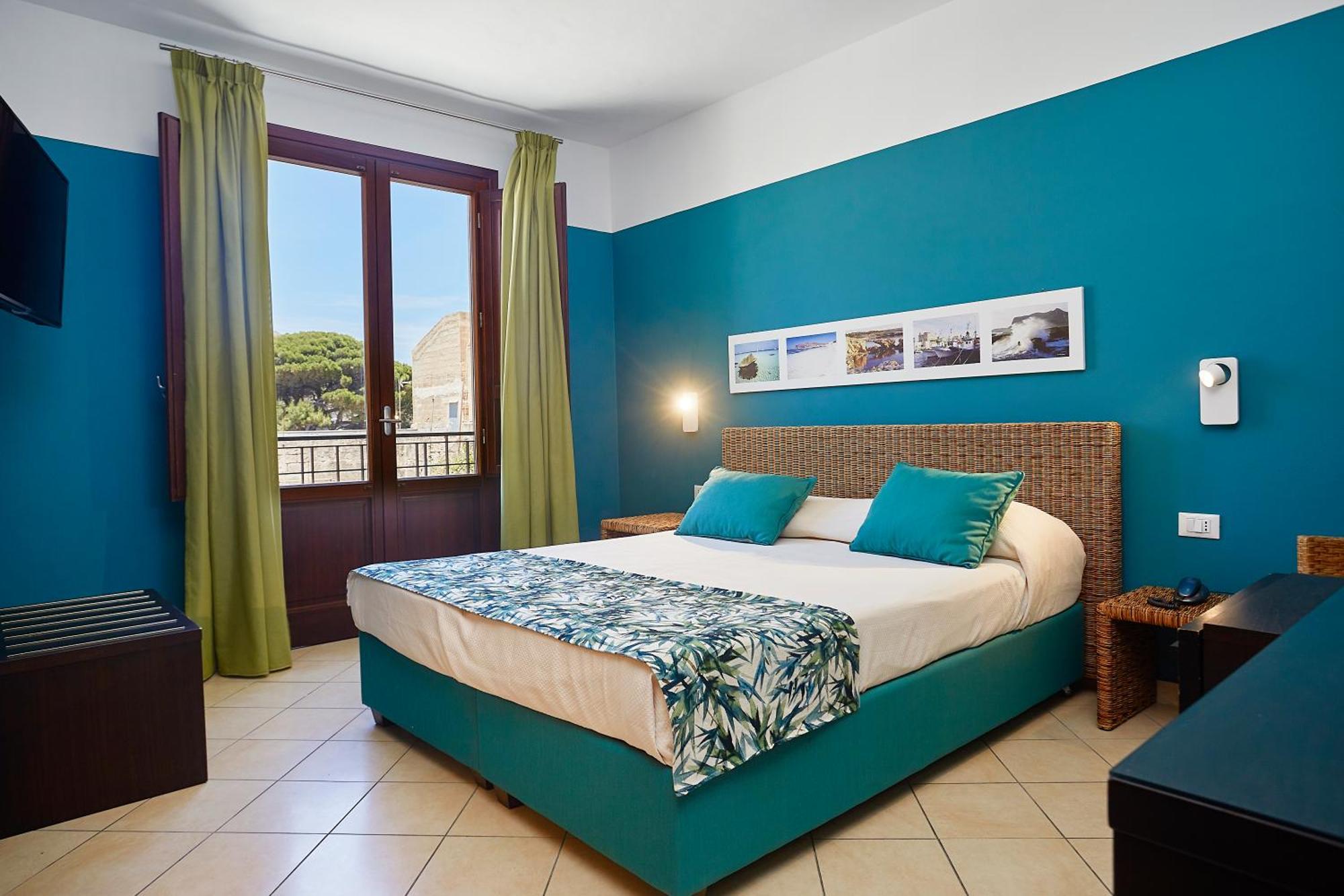 Insula Hotel Фавиньяна Экстерьер фото