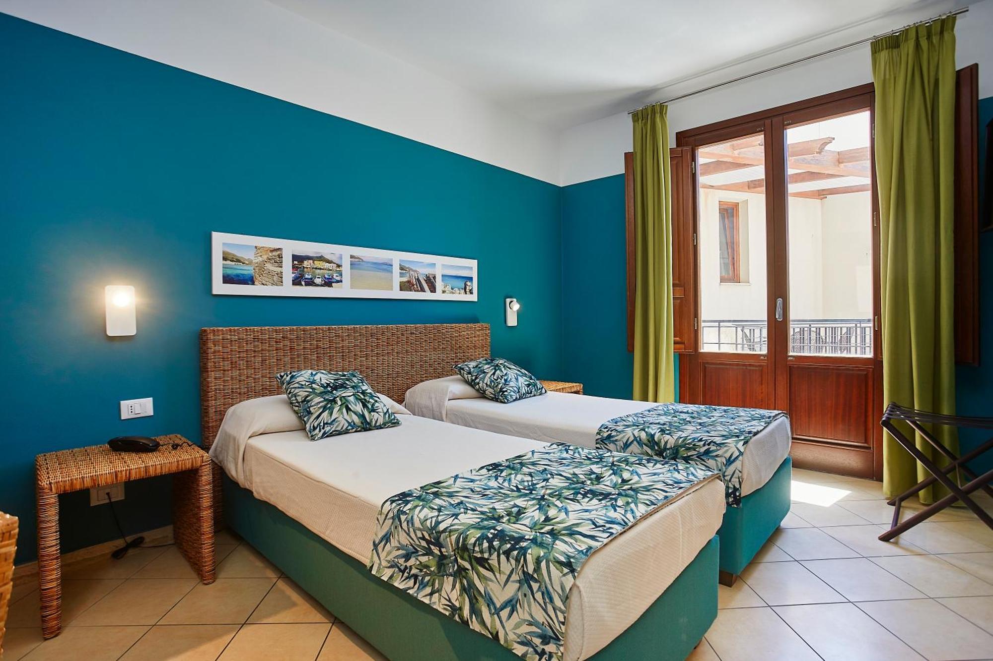 Insula Hotel Фавиньяна Экстерьер фото